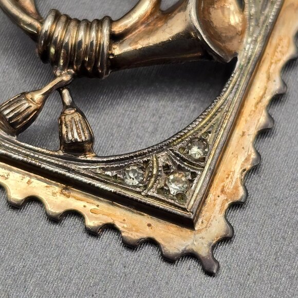 Antique 835 Silver Repousse Horn Brooch 2" Dangling Chain Rose Cut Gemstones - Picture 3 of 10